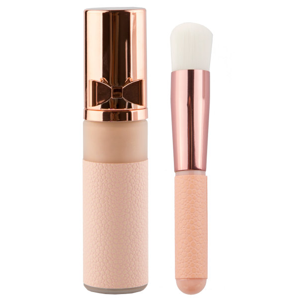 粉底化妆品玻璃罐与有色润肤霜隔离在白色图片下载