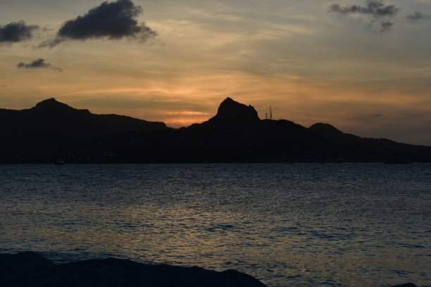 《日落》结尾一幕的梦幻气质图片下载