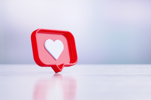 心形红色文字泡沫前灰色背景图片下载