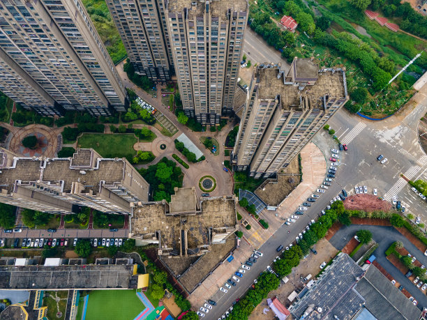 城市住宅建筑与社区绿化鸟瞰图图片下载