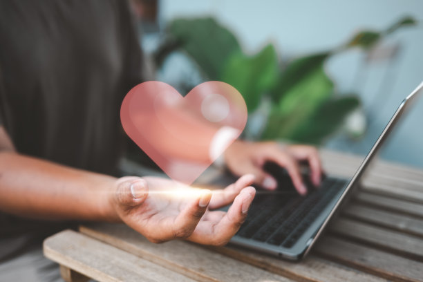 保险、人寿、保险、投资、家庭、相聚、理财、健康。退休后储蓄。图片下载