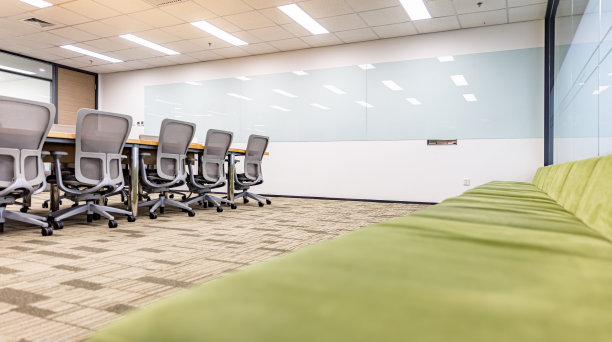 会议室内部空无一人图片下载