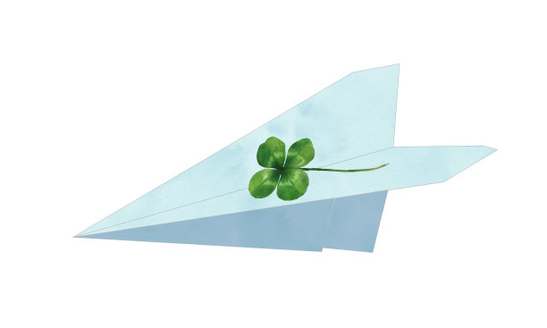 四叶草水彩纸飞机图片下载