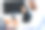 一群中东公司的商务人士在办公室开会图片下载