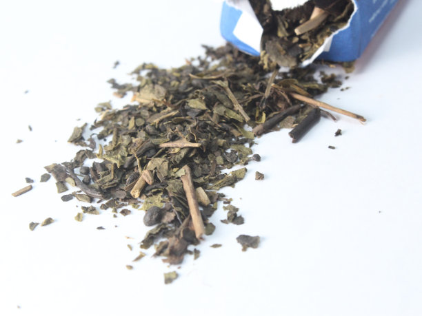 白底干红茶图片下载