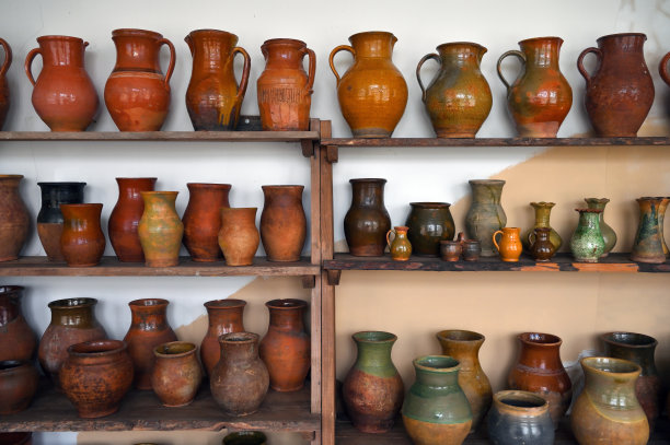 老式陶瓷壶图片下载