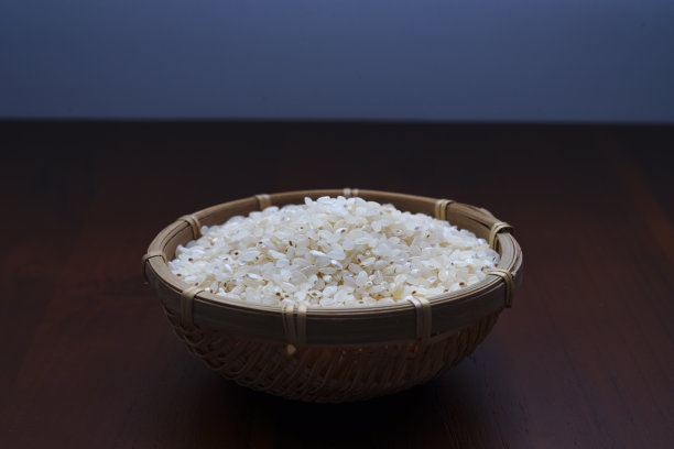 主食为东方亚洲人，淀粉类、大米类食品，粮食危机。图片下载