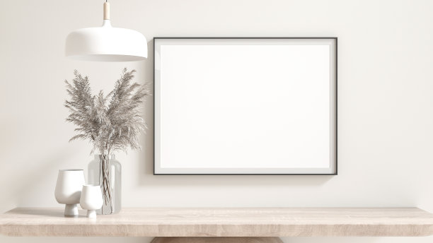 空白的黑色海报框架模型。木柜上摆放着晾干的鲜花、玻璃花瓶、雕塑和台灯。白色的房间背景，奶油色，以及从窗户射进来的自然光。三维渲染图片下载