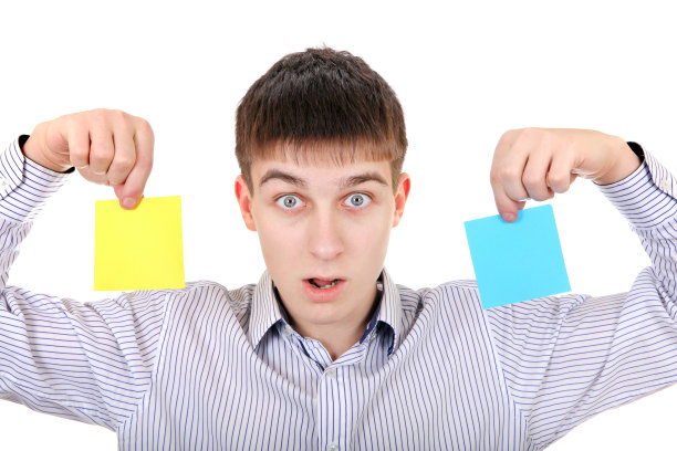 两篇论文的少年图片下载