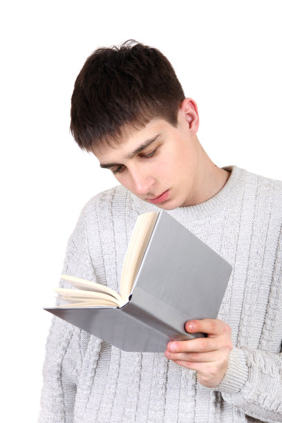 读书的少年图片下载