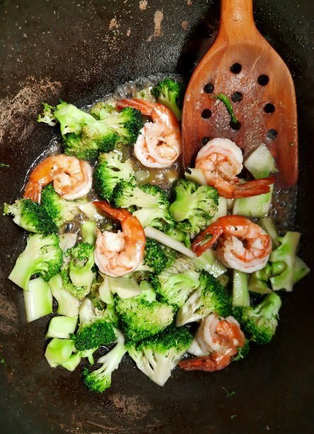 炒菜虾仁炒西兰花-食物准备。图片下载