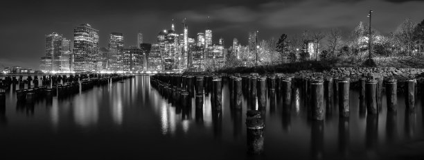 曼哈顿的黑白倒影图片下载