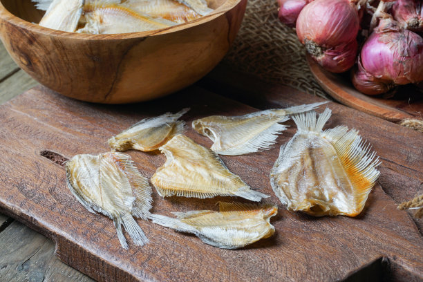 生干咸鱼，马来语叫Ikan Sepat Kering图片下载