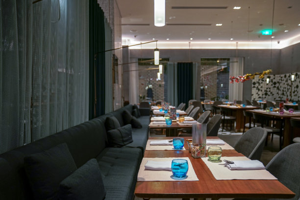 餐厅和酒廊酒吧内部，酒店的一部分图片下载