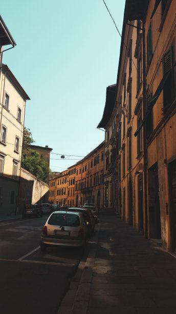 意大利比萨的街道图片下载