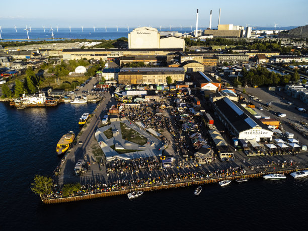 雷芬和克里斯蒂安港图片下载
