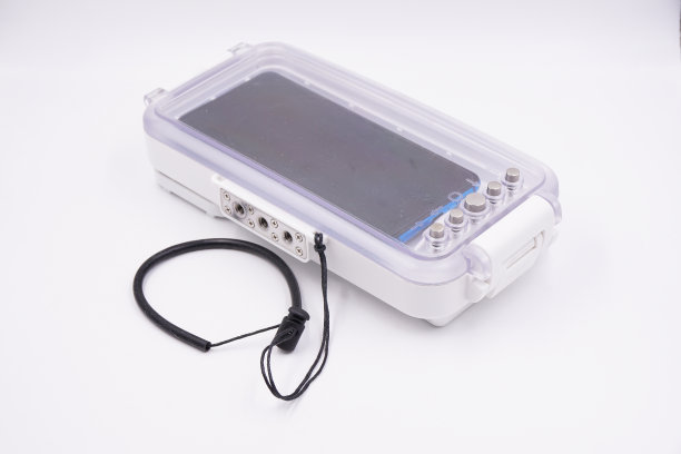 手机防水潜水外壳图片下载