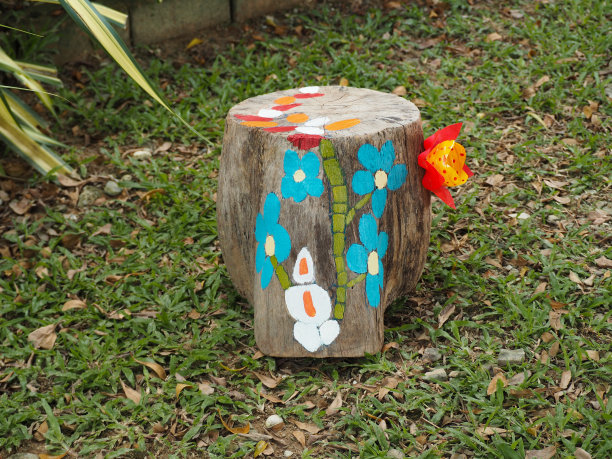 爱好:园林装饰绘画艺术。图片下载