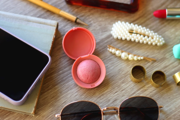 采购产品各种美容产品，配件和设备图片下载