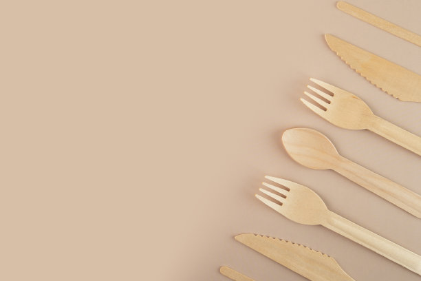 可重复使用的生态餐具，用于零浪费活动，一次性木制餐具，用于户外餐饮图片下载