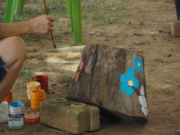 爱好:园林装饰绘画艺术。图片下载