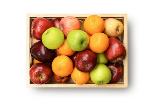 苹果和桔子水果在木箱孤立在白色背景图片下载