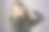 一个戴着无线耳机的可爱少女的肖像。她听着音乐，闭着眼睛笑得很开心。心态好心情愉悦，时间留给自己图片下载