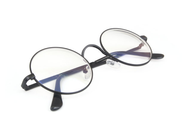 白色背景上的黑色眼镜图片下载