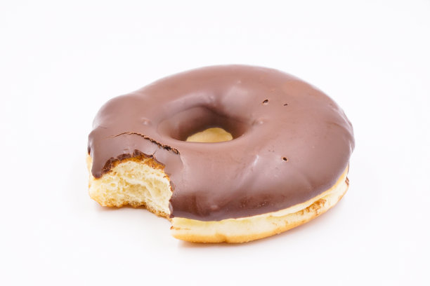 美味的牛奶巧克力甜甜圈图片下载