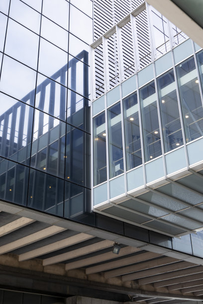 现代办公大楼的特写图片下载
