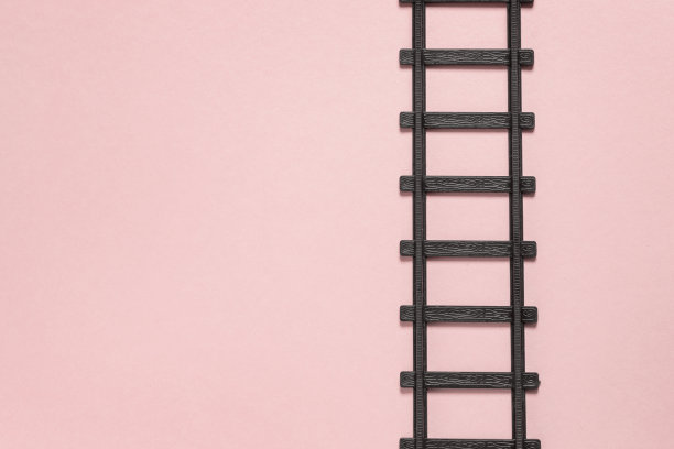 粉红色的玩具轨道图片下载