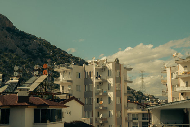 圣彼得堡的彩色建筑照片图片下载