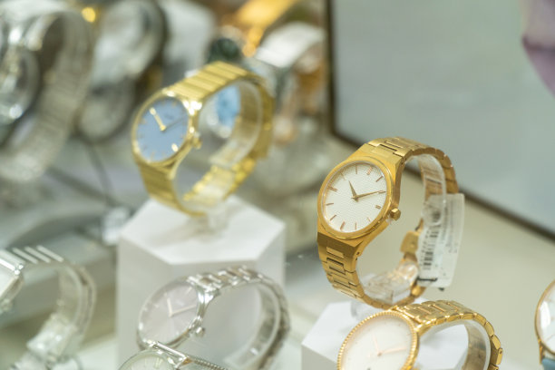 商店里的高级手表图片下载