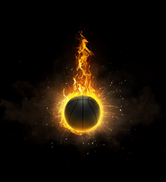 篮球，在黑色背景上燃烧着图片下载