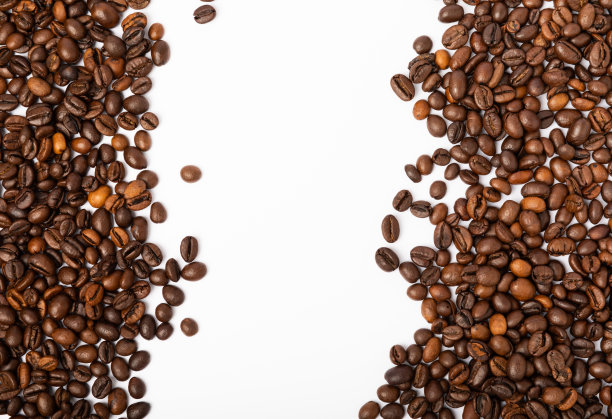 咖啡豆。孤立在白色背景上。存放复制空间的地方。放文字的地方。灭克磷图片下载