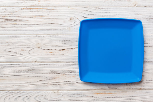 木制背景上的空方板的顶视图。为你的设计留出空间图片下载