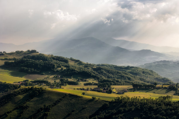剑刃在天上，地上也一样图片下载