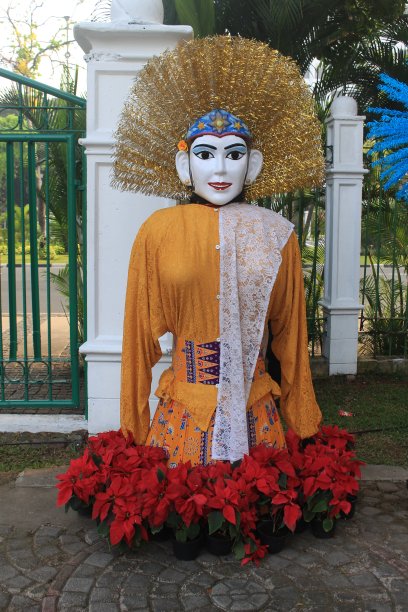 各种各样的ondel-ondel为雅加达的生日增添了活力图片下载