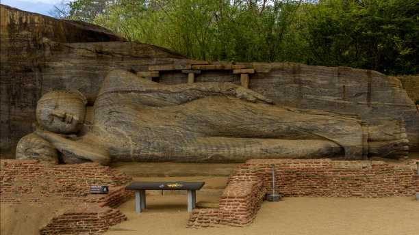 galvihara寺，Polonnaruwa，睡佛图片下载