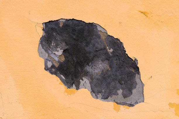 旧的破损房屋立面纹理作为复制空间和背景图片下载