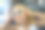 小女孩在公共汽车上图片下载