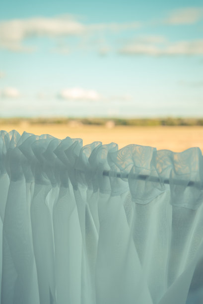 外面阳光灿烂的地方。图片下载