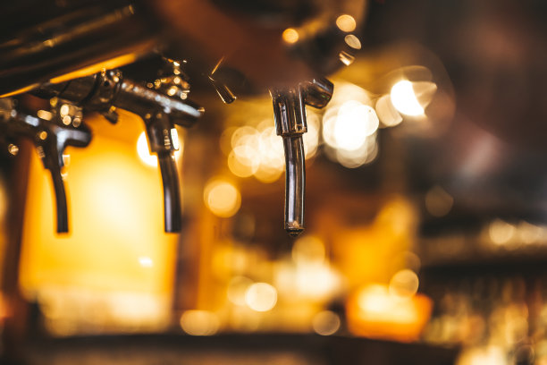 啤酒水龙头图片下载