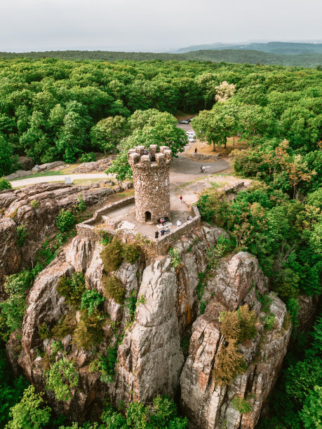 从康涅狄格州梅里登哈伯德公园克雷格城堡鸟瞰图。图片下载