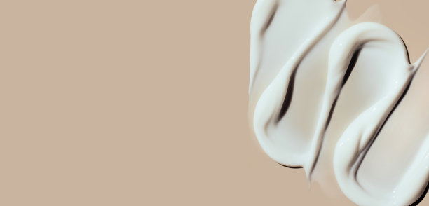 化妆品在米色背景上涂抹奶油质地图片下载