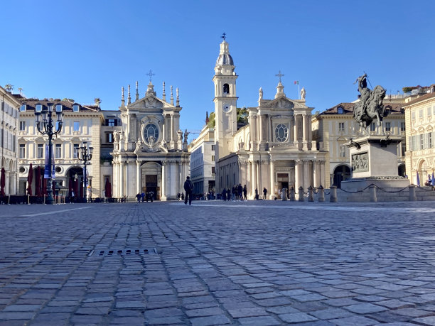 意大利-都灵-圣卡洛广场图片下载