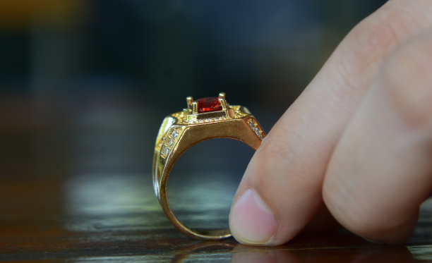 环红宝石图片下载