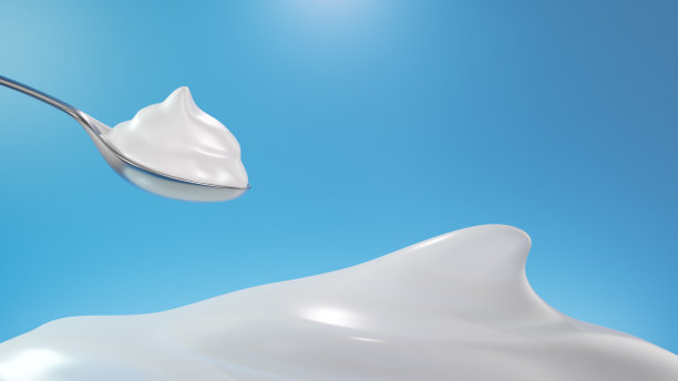 天然酸奶低脂肪的勺子上明亮的蓝色背景，矢量插图的广告和促销图片下载