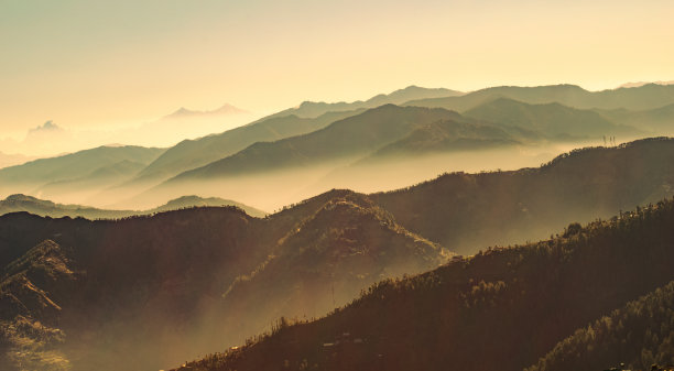 喜马拉雅山的西姆拉山图片下载