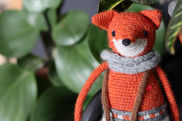 钩针狐狸玩具图片下载